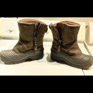 🥶❄️ RANGER BOOTS (DuPont certified Thermolite women’s boots) size 8. Very warm!